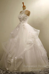 Stylish Halter Floor-Length Organza Wedding Dress With Appliques Beading